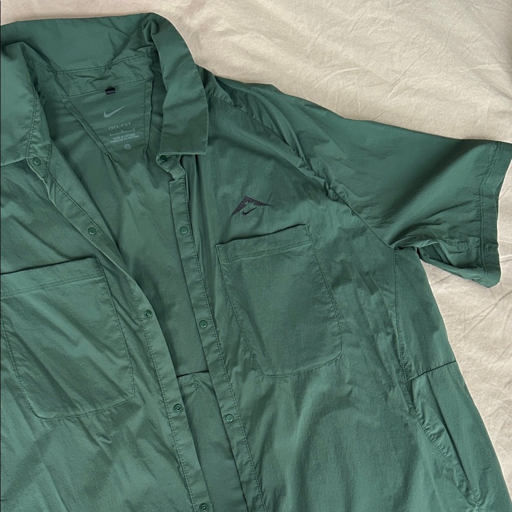 Nike Trail Men's Dri-FIT UV Running Button-Up Shirt
